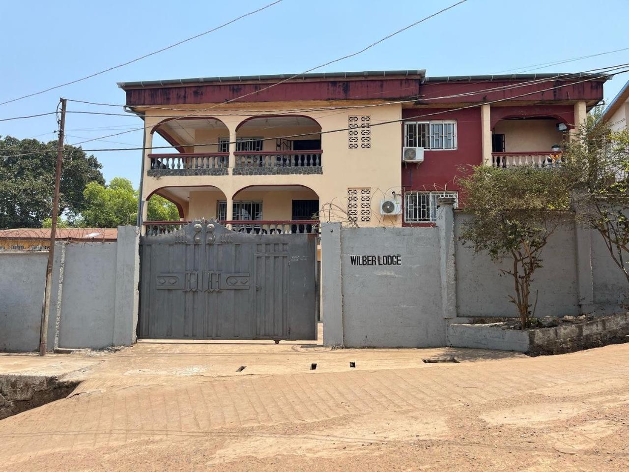 Wilber Lodge Freetown Extérieur photo